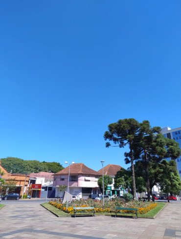 Sexta-feira será de sol e calor no Rio Grande do Sul